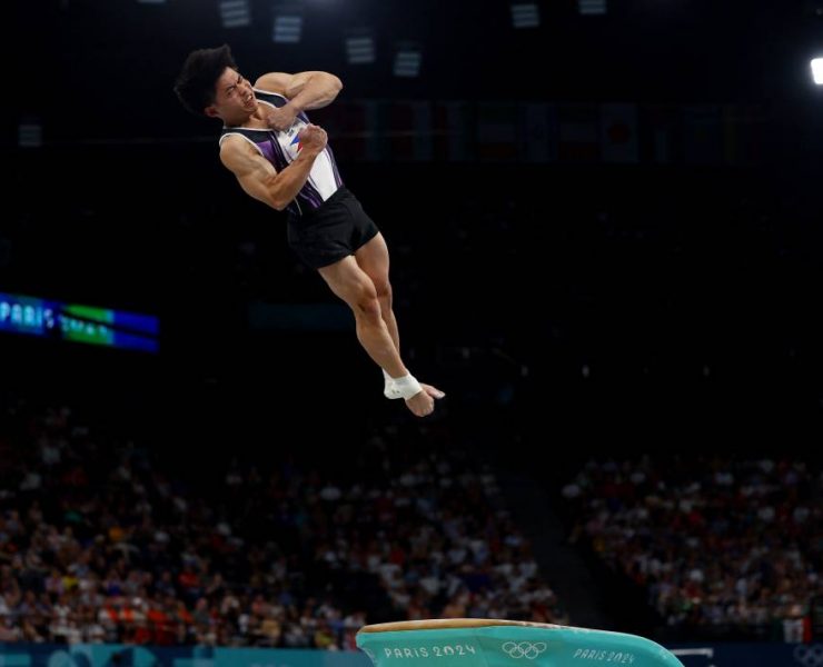 Paris 2024 Olympics - Artistic Gymnastics - Men's Vault Final - Bercy Arena, Paris, France - August 04, 2024. Carlos Edriel Yulo of Philippines in action. REUTERS/Hannah Mckay