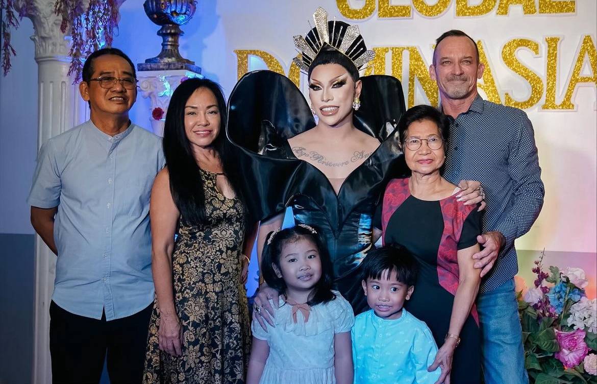 'A gagworthy gathering of Filipino glamazons' Philippine Daily Inquirer